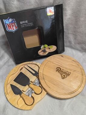 NFL St. Louis Rams Natural Wood Round Brie Cheese Board with Tools